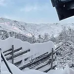 Cosy With Jacuzzi Right By The Slope