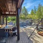 Cosy With Jacuzzi Right By The Slope