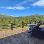 Hébergement de vacances Cosy With Jacuzzi Right By The Slope