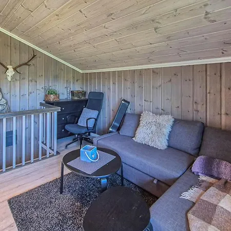 Feriehus Cosy With Jacuzzi Right By The Slope *