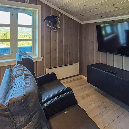 Cosy With Jacuzzi Right By The Slope *