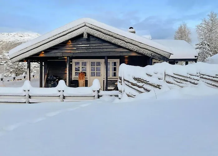 Feriehus Cosy With Jacuzzi Right By The Slope *